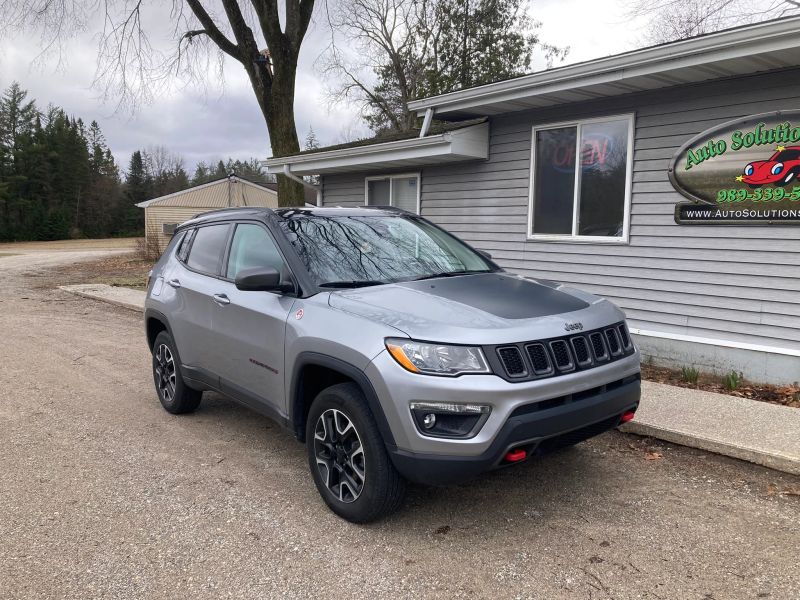 2021 Jeep Compass Trailhawk - Image 2