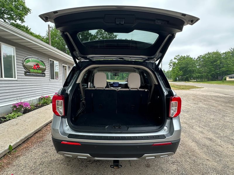 2022 Ford Explorer XLT - Photo 9