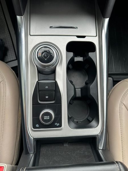2022 Ford Explorer XLT - Photo 22