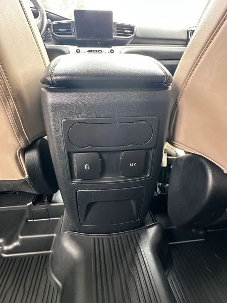 2022 Ford Explorer XLT - Photo 14