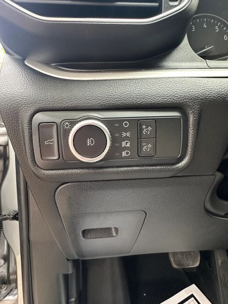 2022 Ford Explorer XLT - Photo 17
