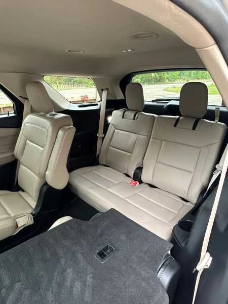 2022 Ford Explorer XLT - Photo 11