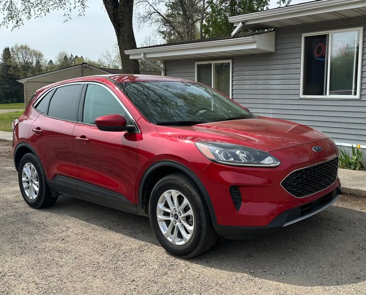 2020 Ford Escape SE - Image 2