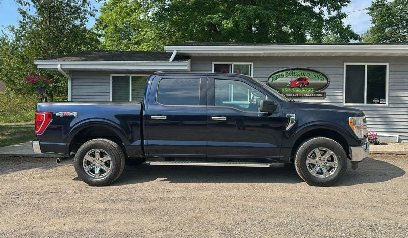 2022 Ford F-150 XLT - Main Image
