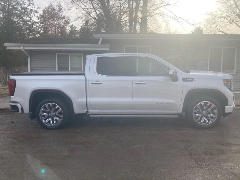 2023 GMC Sierra 1500 Denali - Main Image