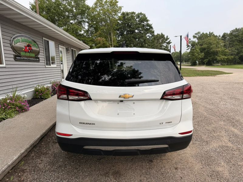 Photo 4 of 2023 Chevrolet Equinox LT