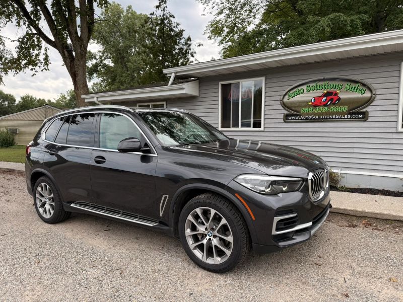 Photo 2 of 2022 BMW X5 xDrive40i