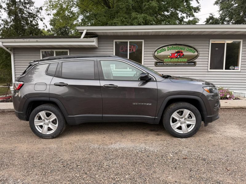 2022 Jeep Compass Latitude - Main Image