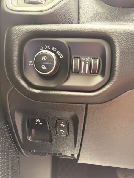 2025 RAM Ram 1500 Pickup Laramie - Photo 21
