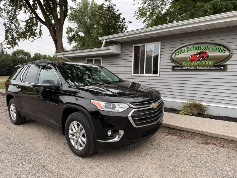 2021 Chevrolet Traverse LT Sport Utility 4D - Image 2