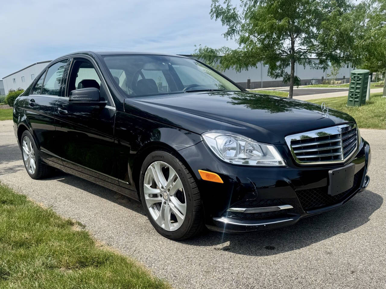 Photo 3 of 2013 Mercedes-Benz C-Class C 300 Luxury 4MATIC