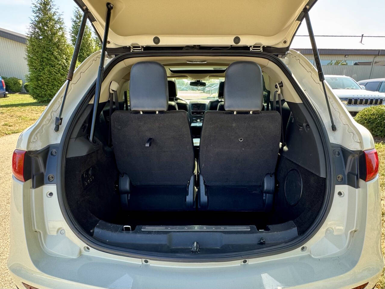 2013 Lincoln MKT EcoBoost - Photo 11