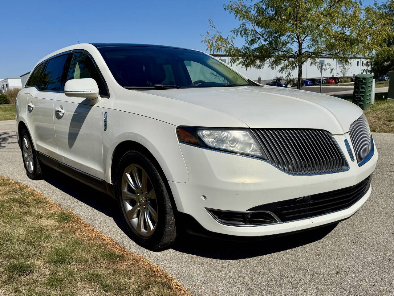 Photo 4 of 2013 Lincoln MKT EcoBoost