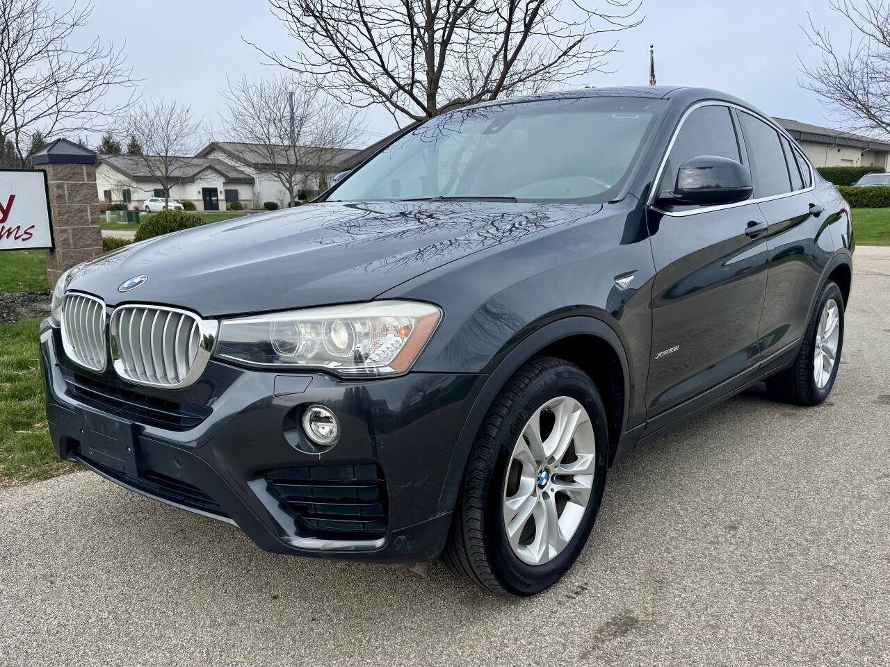 Photo 2 of 2016 BMW X4 xDrive28i