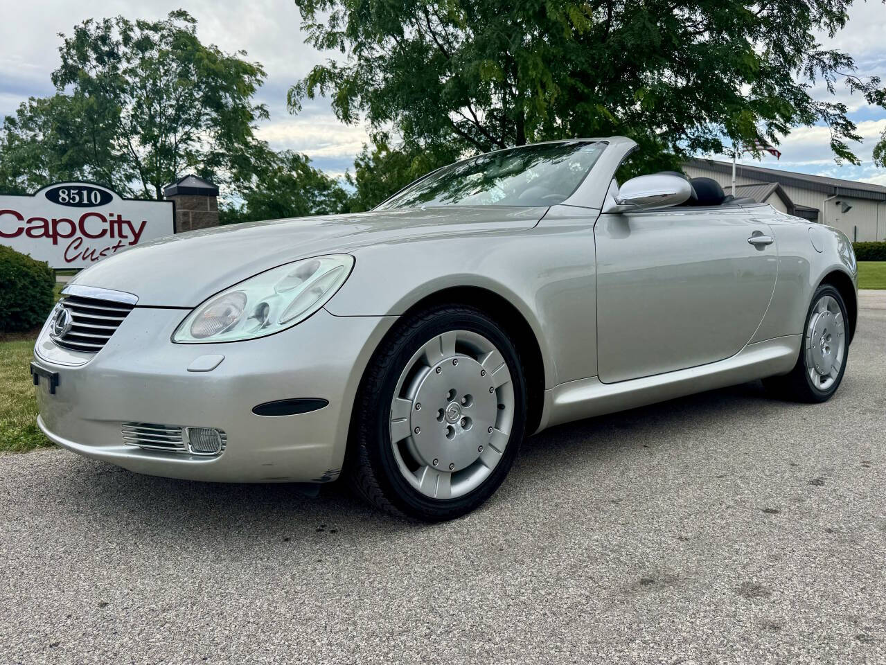 2002 Lexus SC 430 Base - Image 2