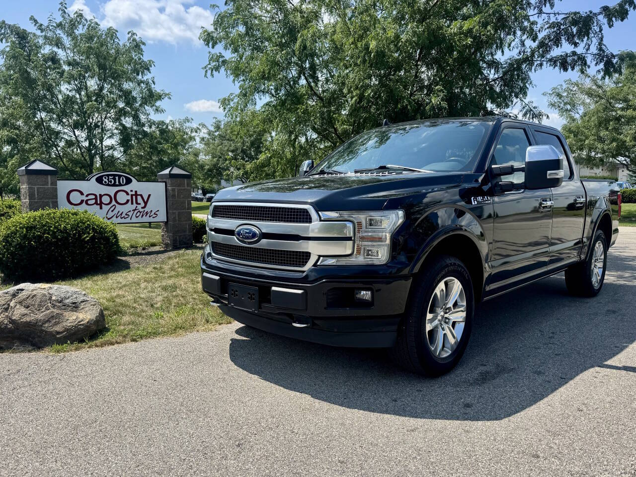 Photo 2 of 2020 Ford F-150 Platinum