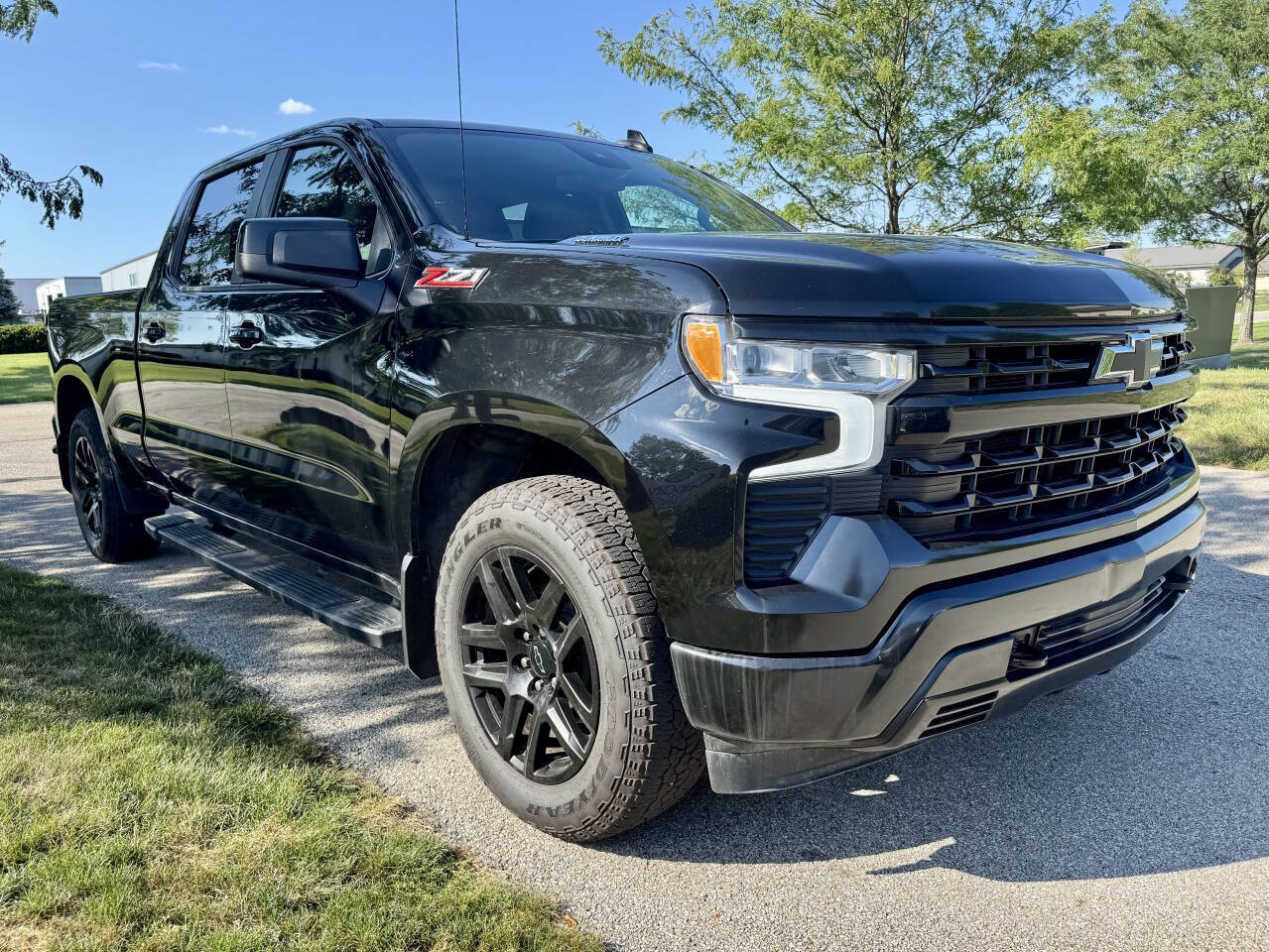 Photo 4 of 2024 Chevrolet Silverado 1500 RST