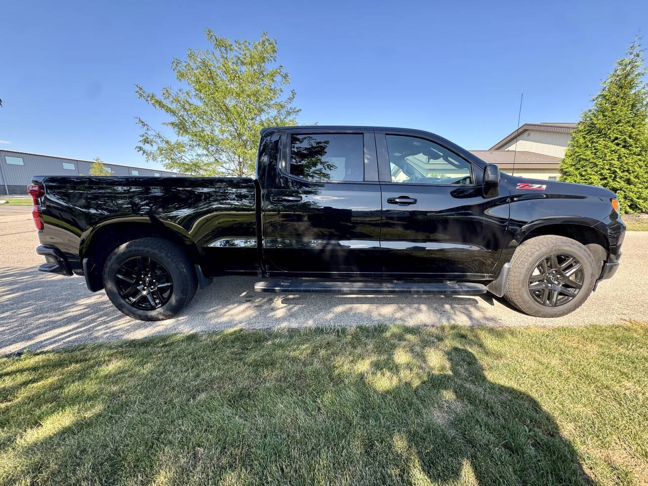 Photo 5 of 2024 Chevrolet Silverado 1500 RST