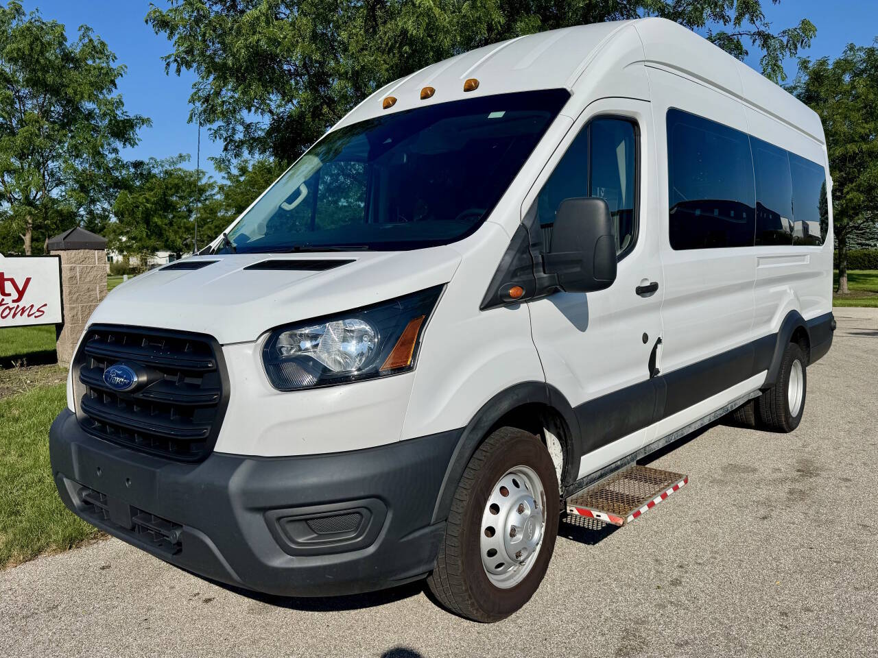 2020 Ford Transit 350 HD XL - Image 2