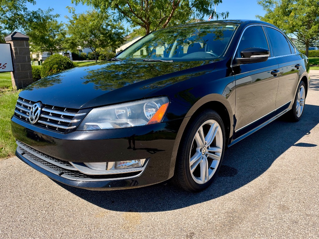 Photo 2 of 2014 Volkswagen Passat 2.0L TDI SEL Premium