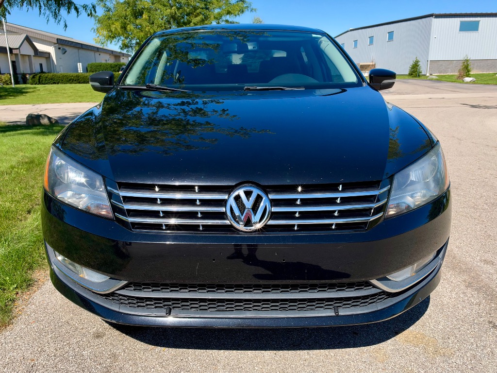 Photo 3 of 2014 Volkswagen Passat 2.0L TDI SEL Premium