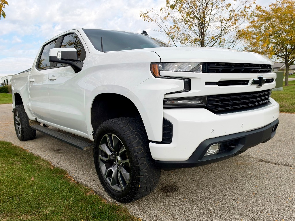 2019 Chevrolet Silverado 1500 RST - Image 4