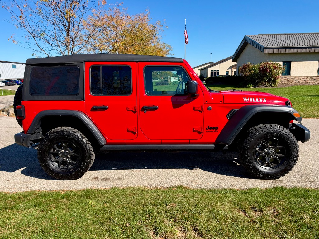 2025 Jeep Wrangler Willys - Image 5