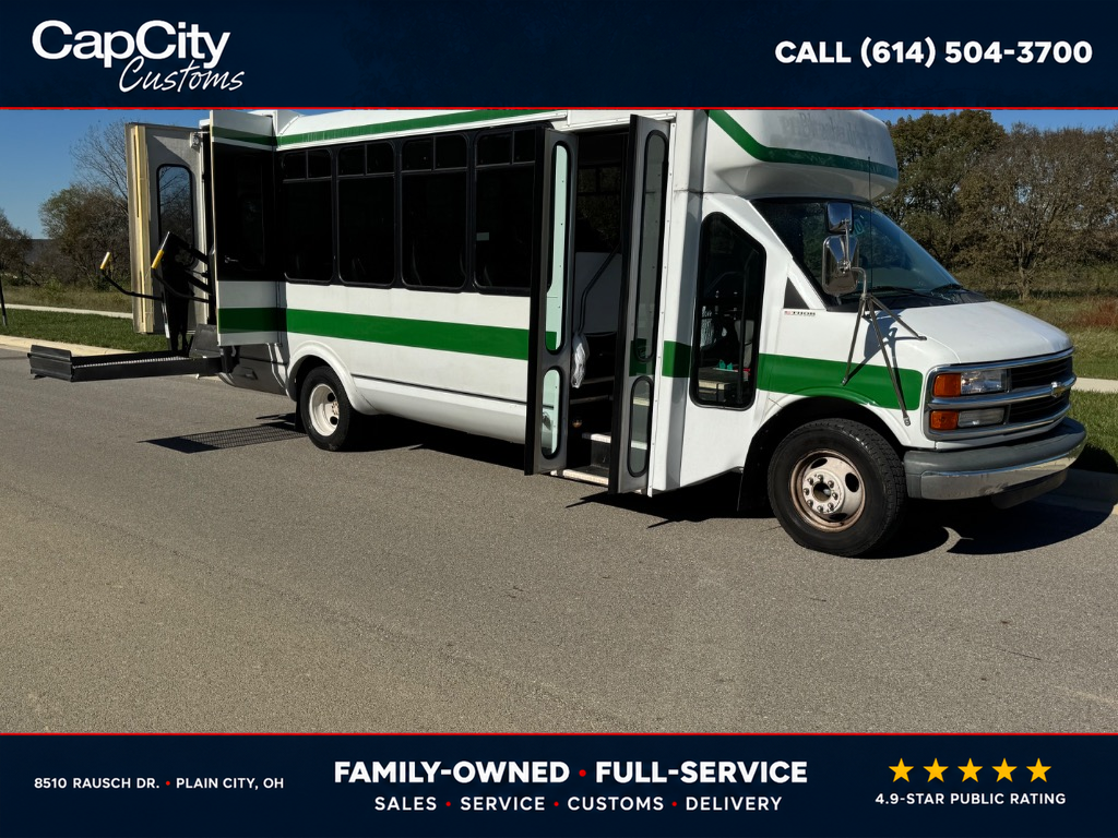 2000 Chevrolet Express G3500 Cutaway - Main Image