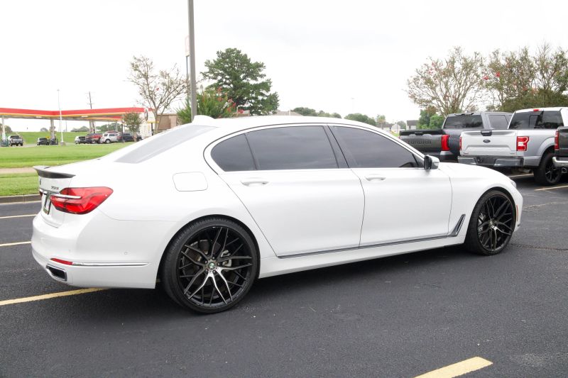 2018 BMW 7 Series 750i - Image 5