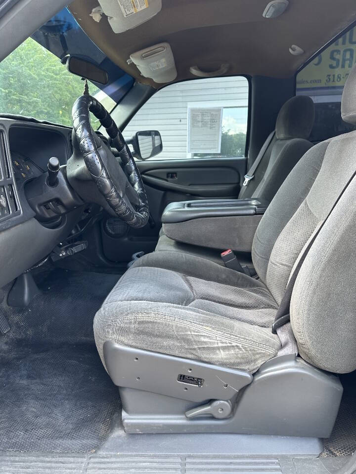 2003 Chevrolet Silverado 2500HD LS - Image 5