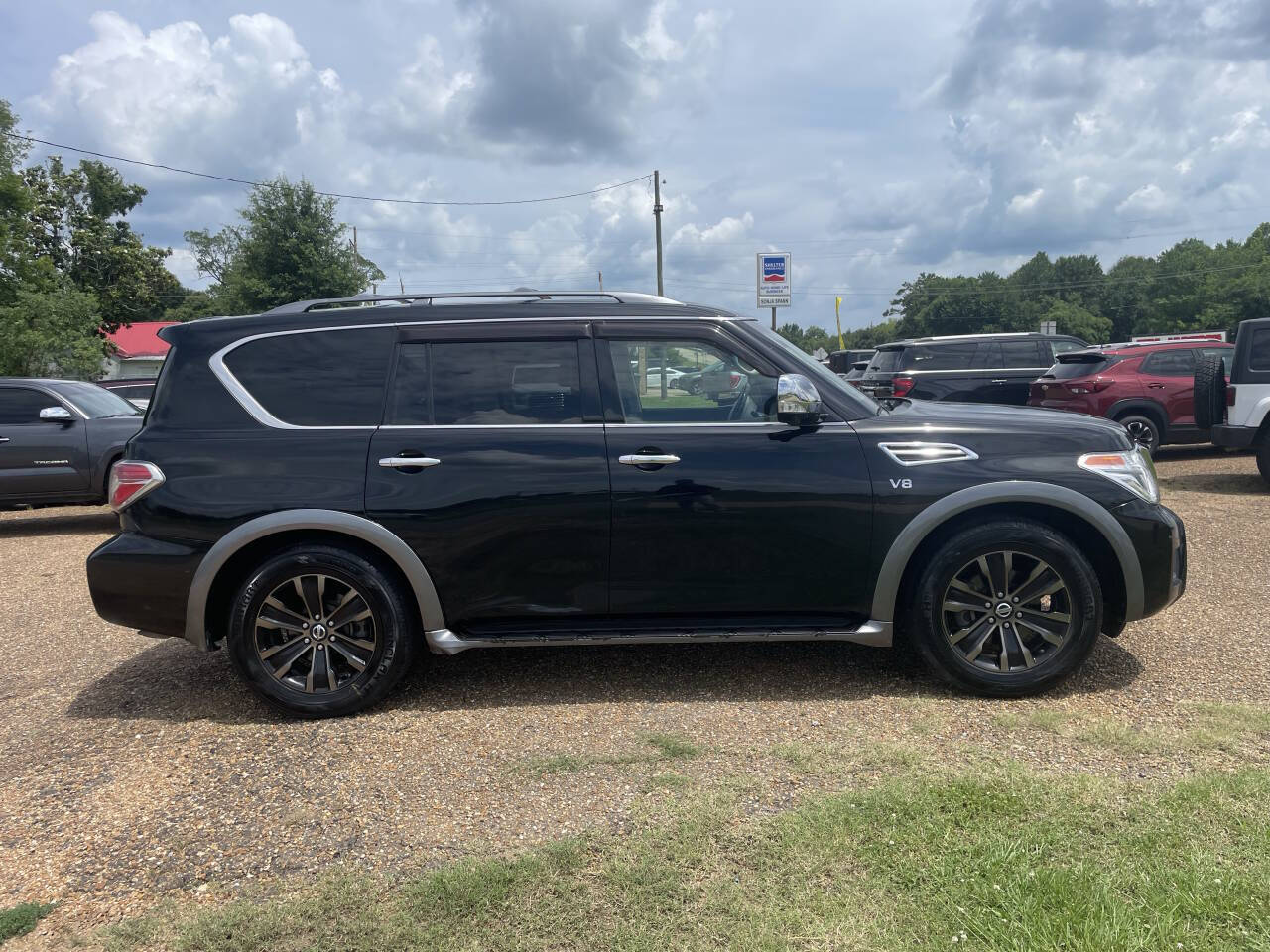 2017 Nissan Armada Platinum - Image 4