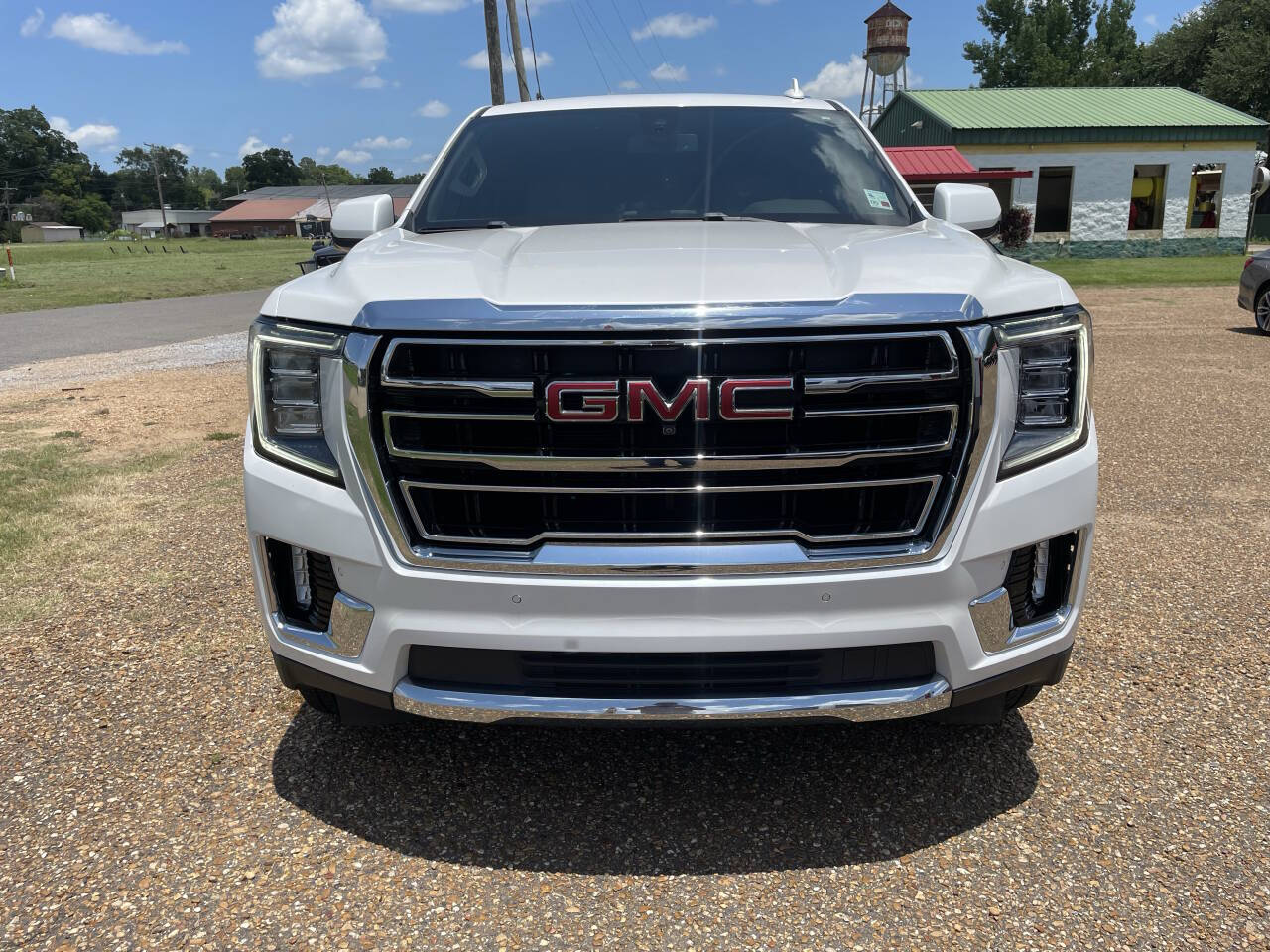 2021 GMC Yukon SLT - Image 3