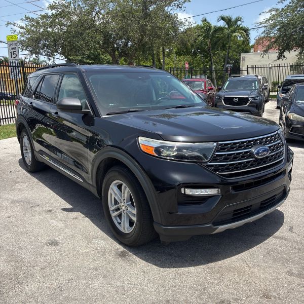 2022 Ford Explorer XLT - Image 5