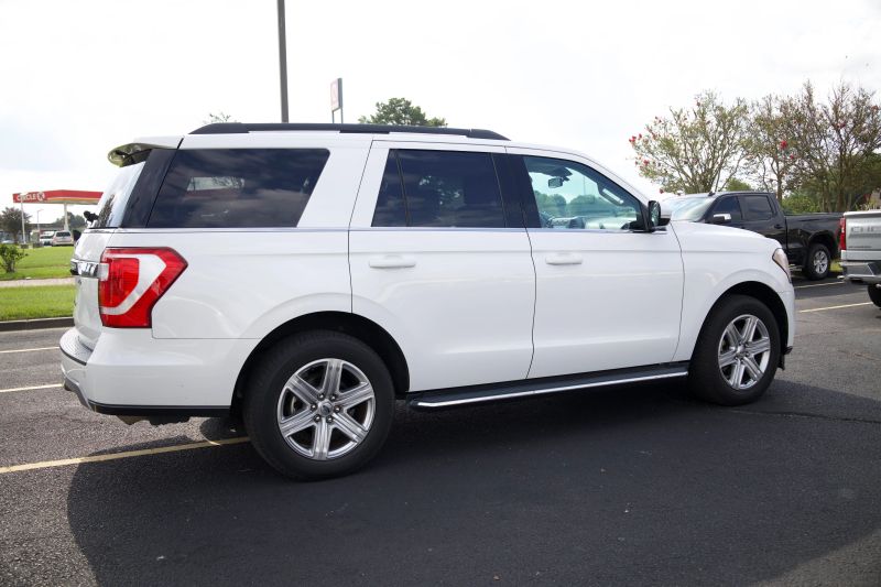 2020 Ford Expedition XLT - Image 5