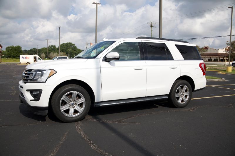 2020 Ford Expedition XLT - Main Image