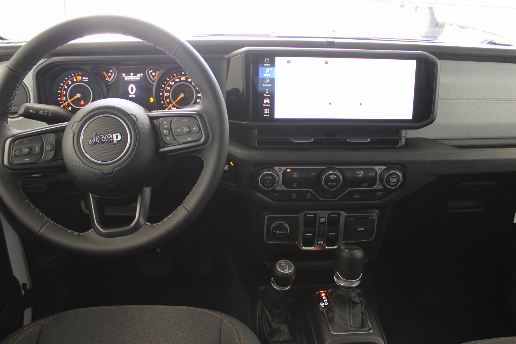 2026 Jeep Gladiator Sport - Image 2