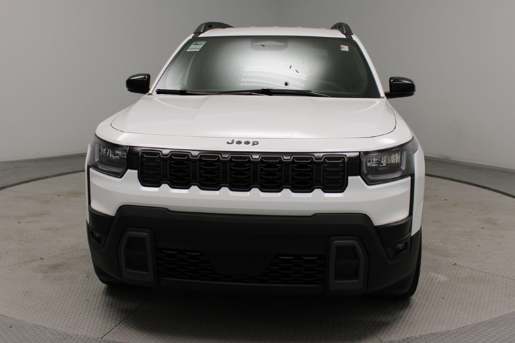 2026 Jeep Cherokee 85th Anniversary Edition - Image 3
