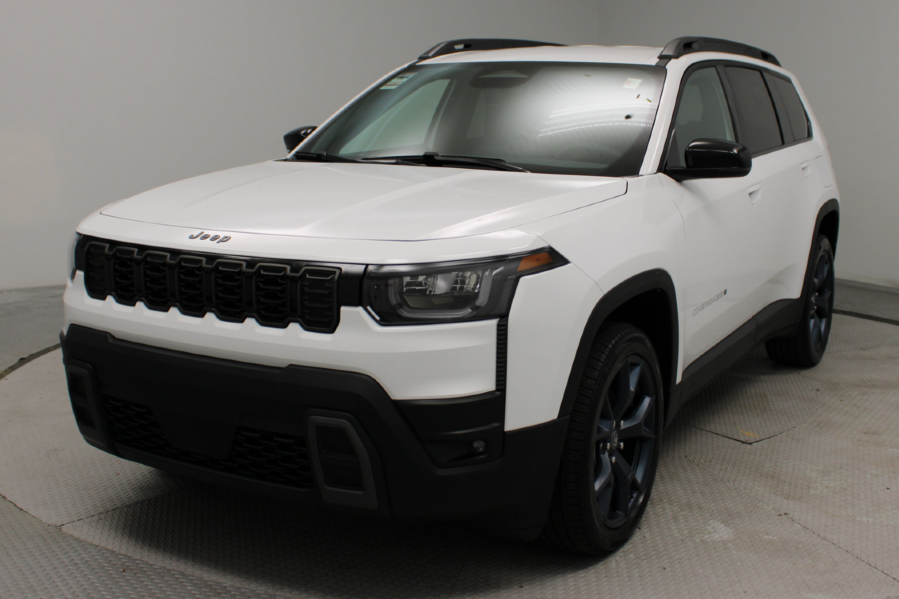 2026 Jeep Cherokee 85th Anniversary Edition - Image 4