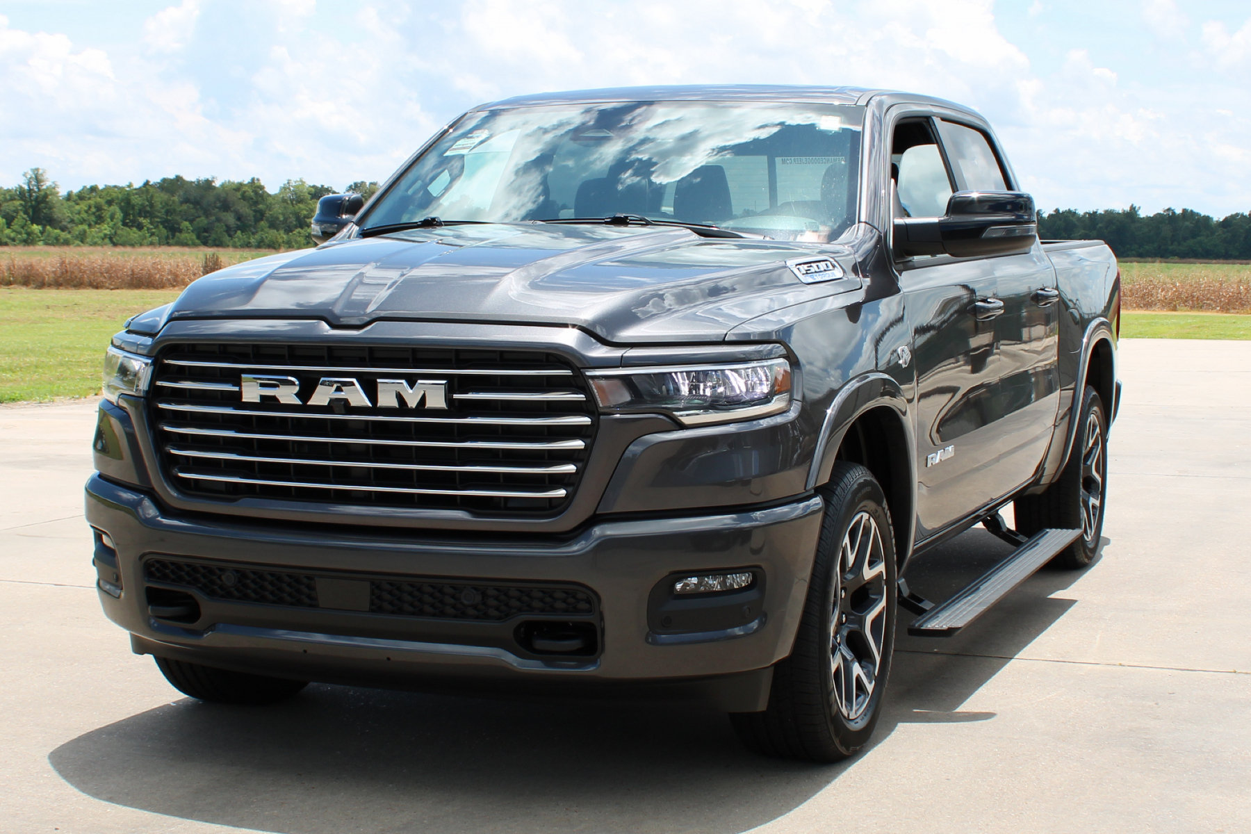 2026 Ram 1500 Laramie - Image 2
