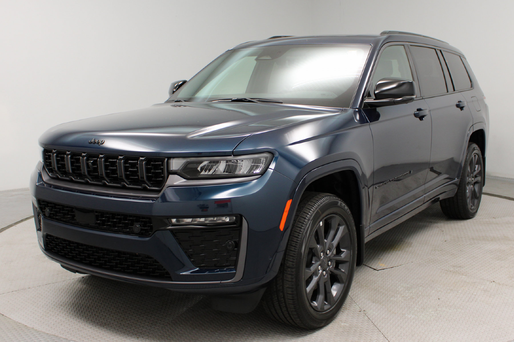 2026 Jeep Grand Cherokee L - Image 4