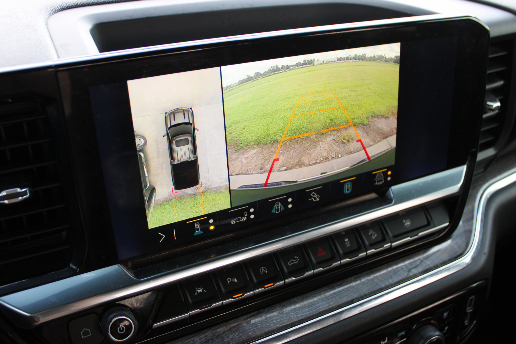 2023 Chevrolet Silverado 1500 LTZ - Image 5