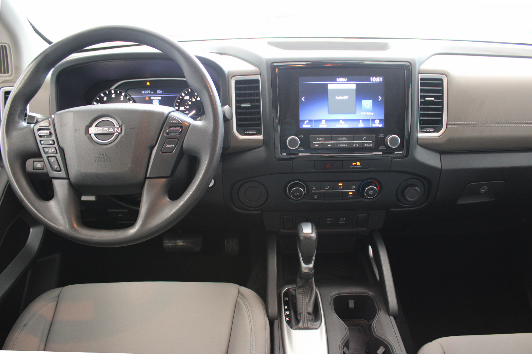 2022 Nissan Frontier SV - Image 2
