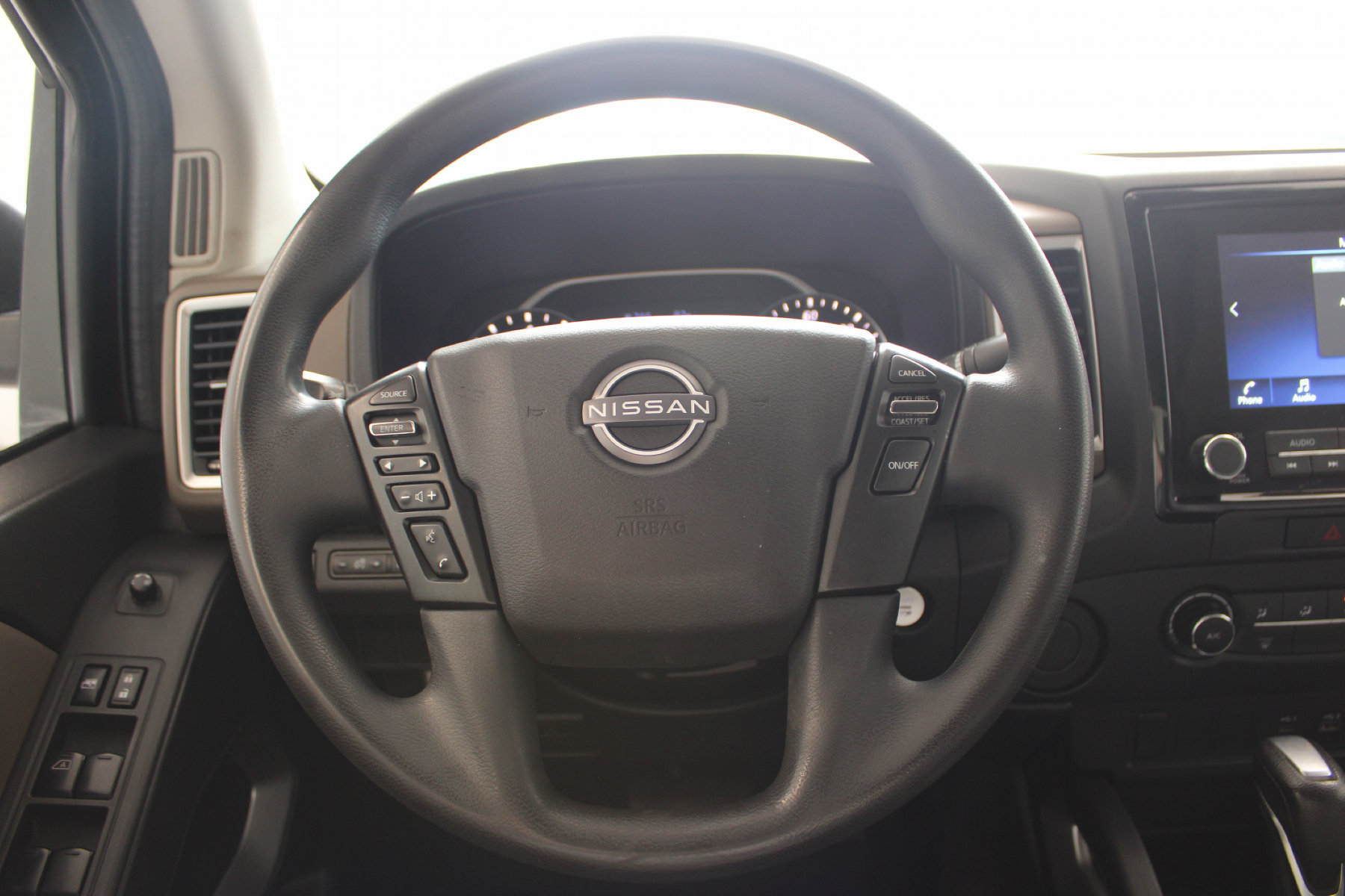 2022 Nissan Frontier SV - Image 5
