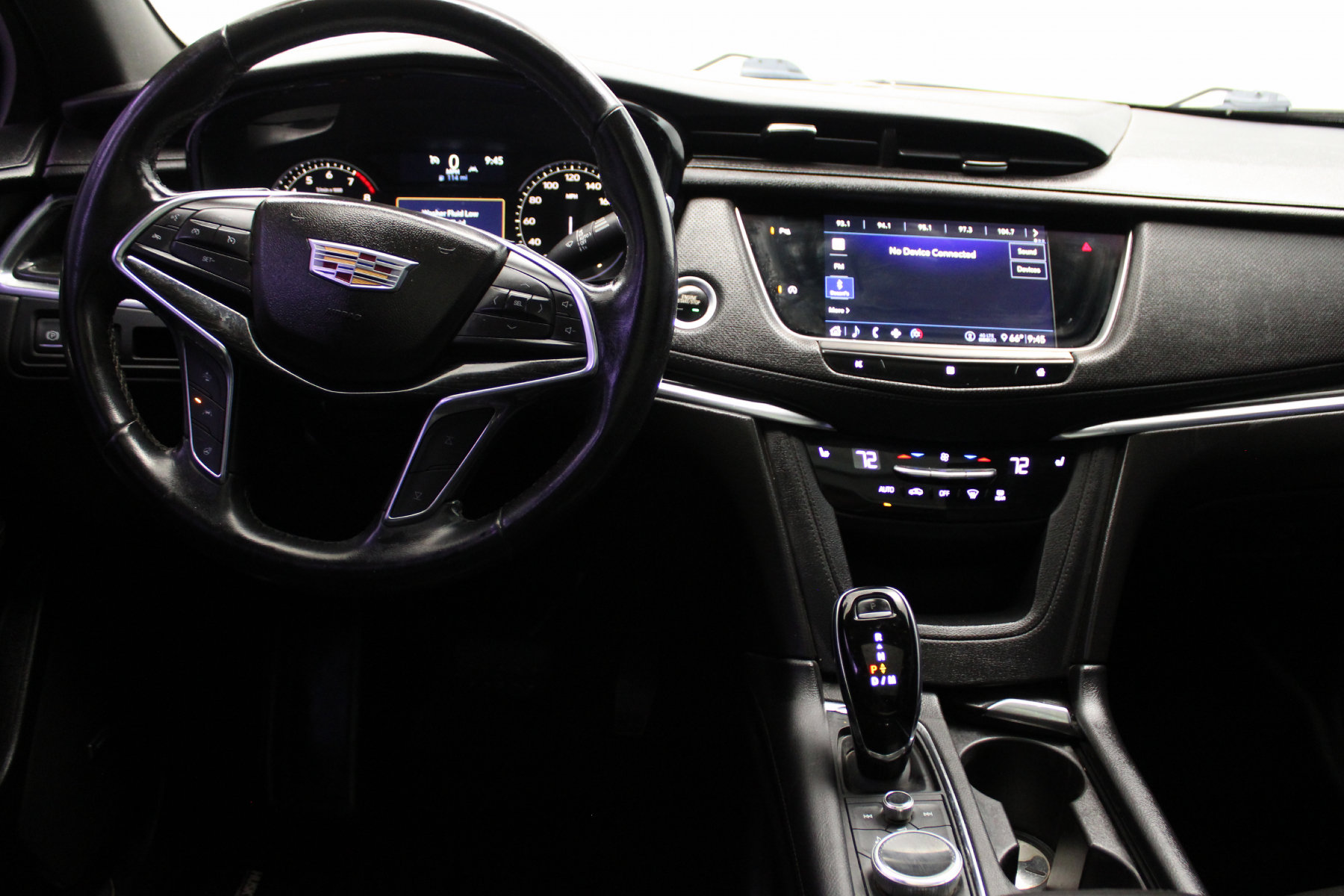 2020 Cadillac XT5 Premium Luxury - Image 2