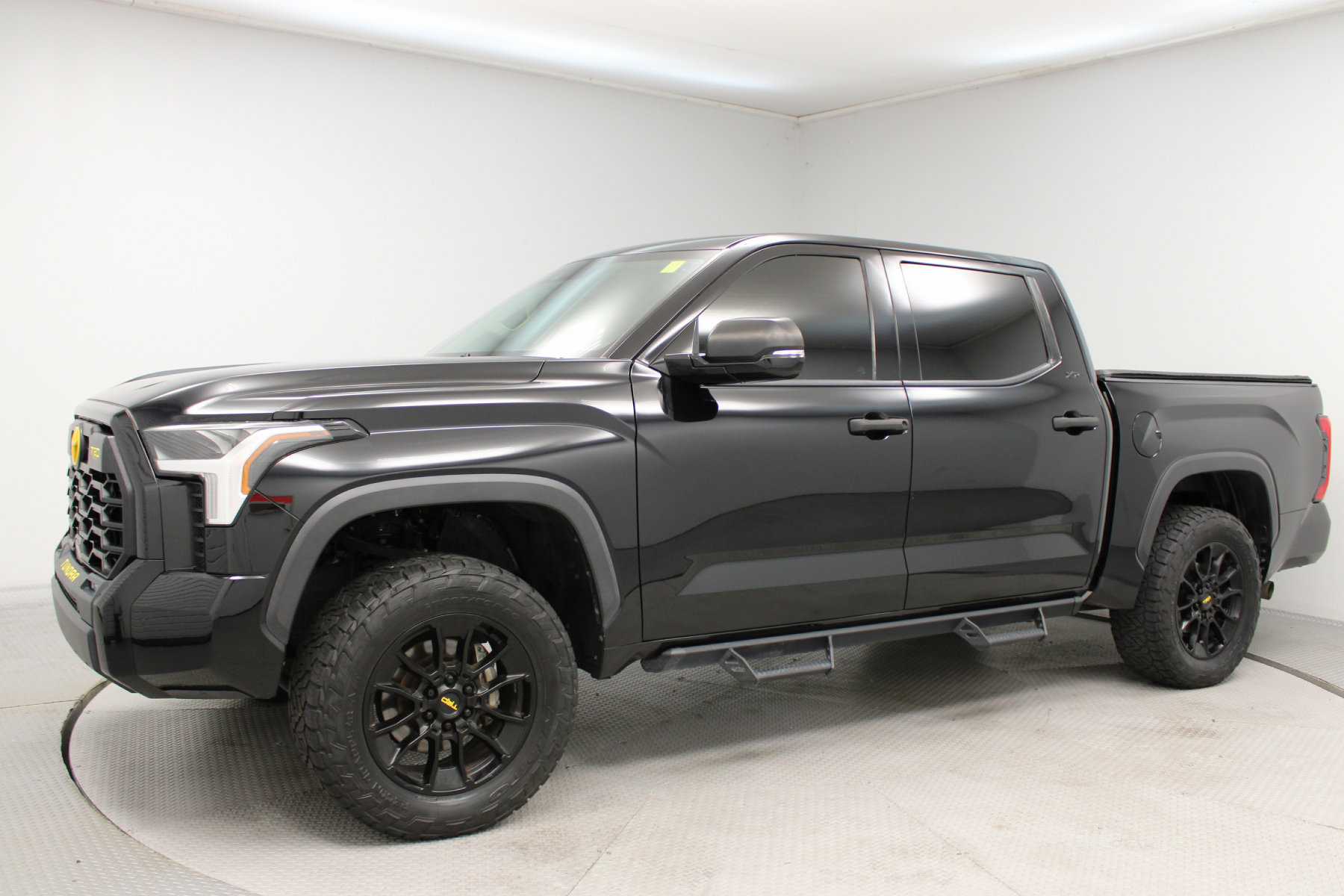 2022 Toyota Tundra SR5 - Image 4