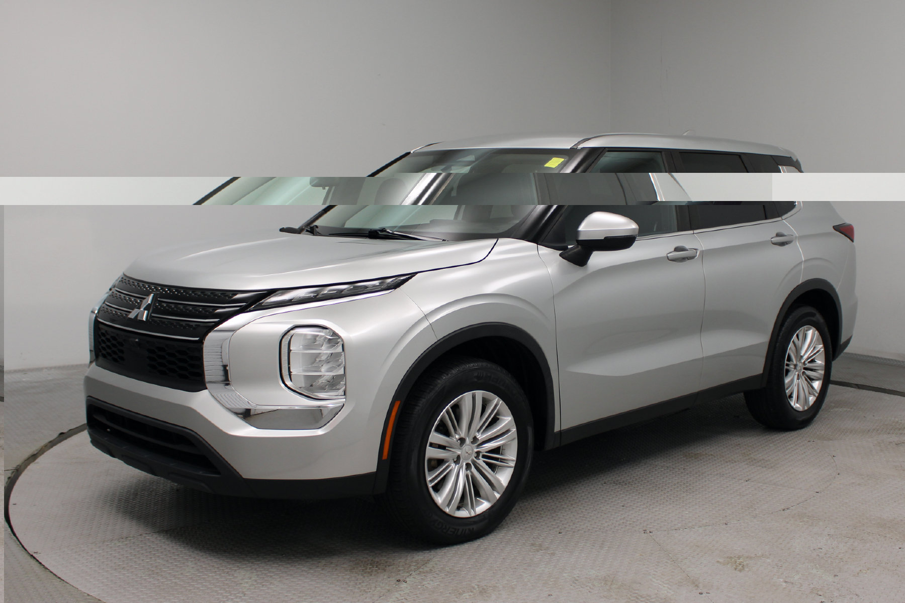 2022 Mitsubishi Outlander ES - Image 5