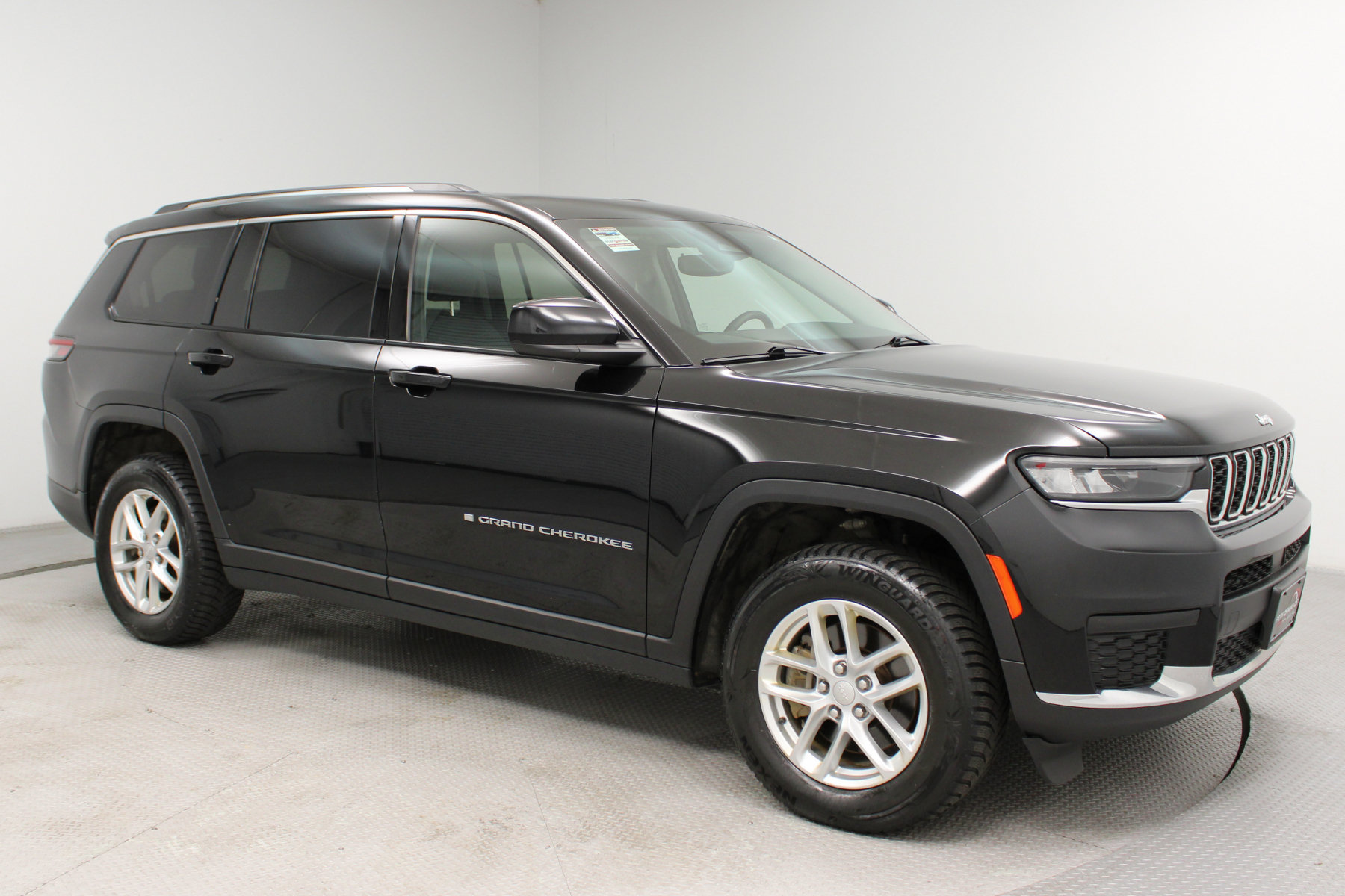 2023 Jeep Grand Cherokee L - Image 5