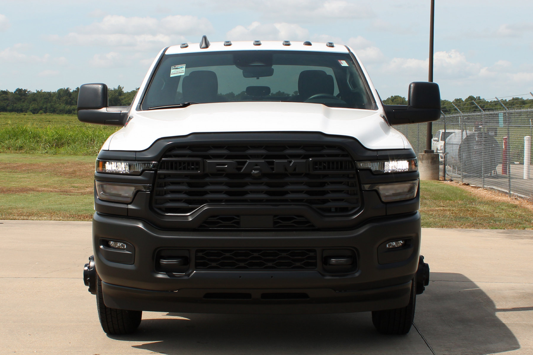 2027 Ram 3500 - Image 2