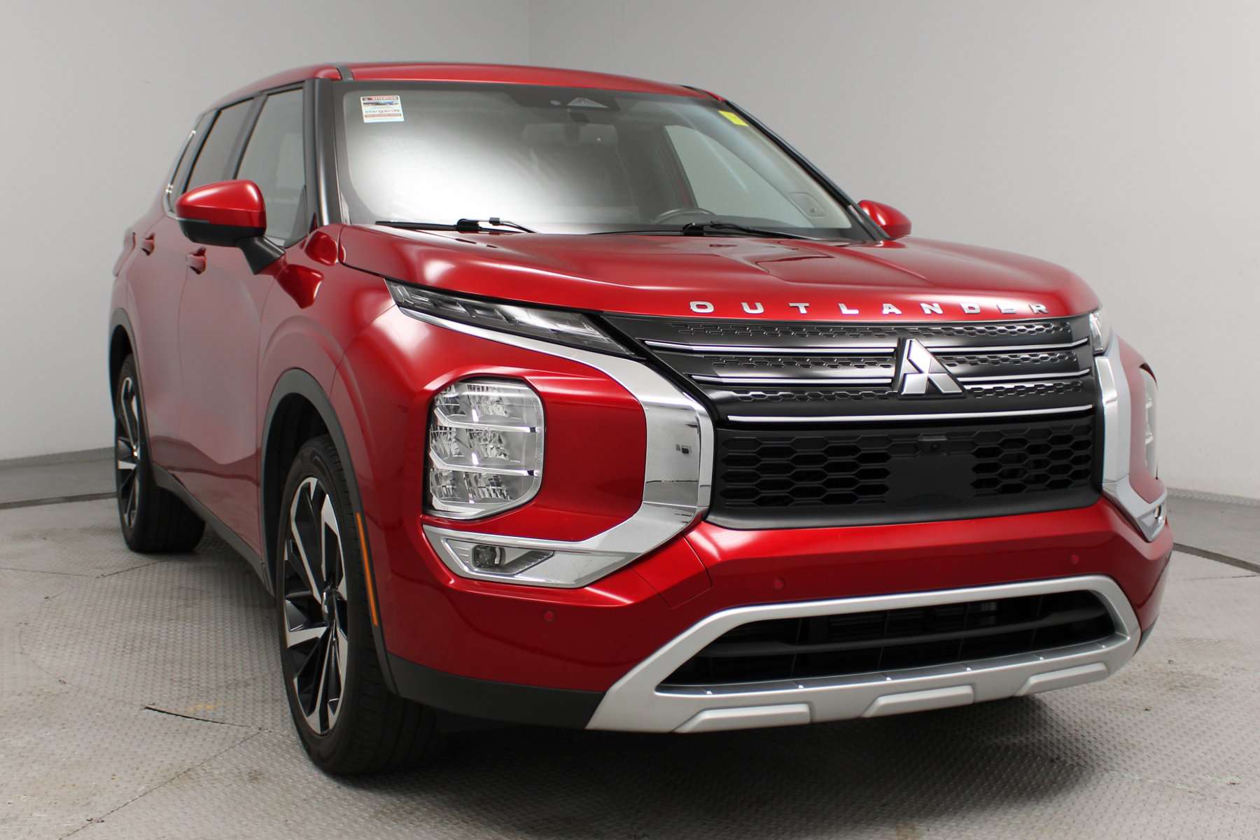 2024 Mitsubishi Outlander SE - Image 5