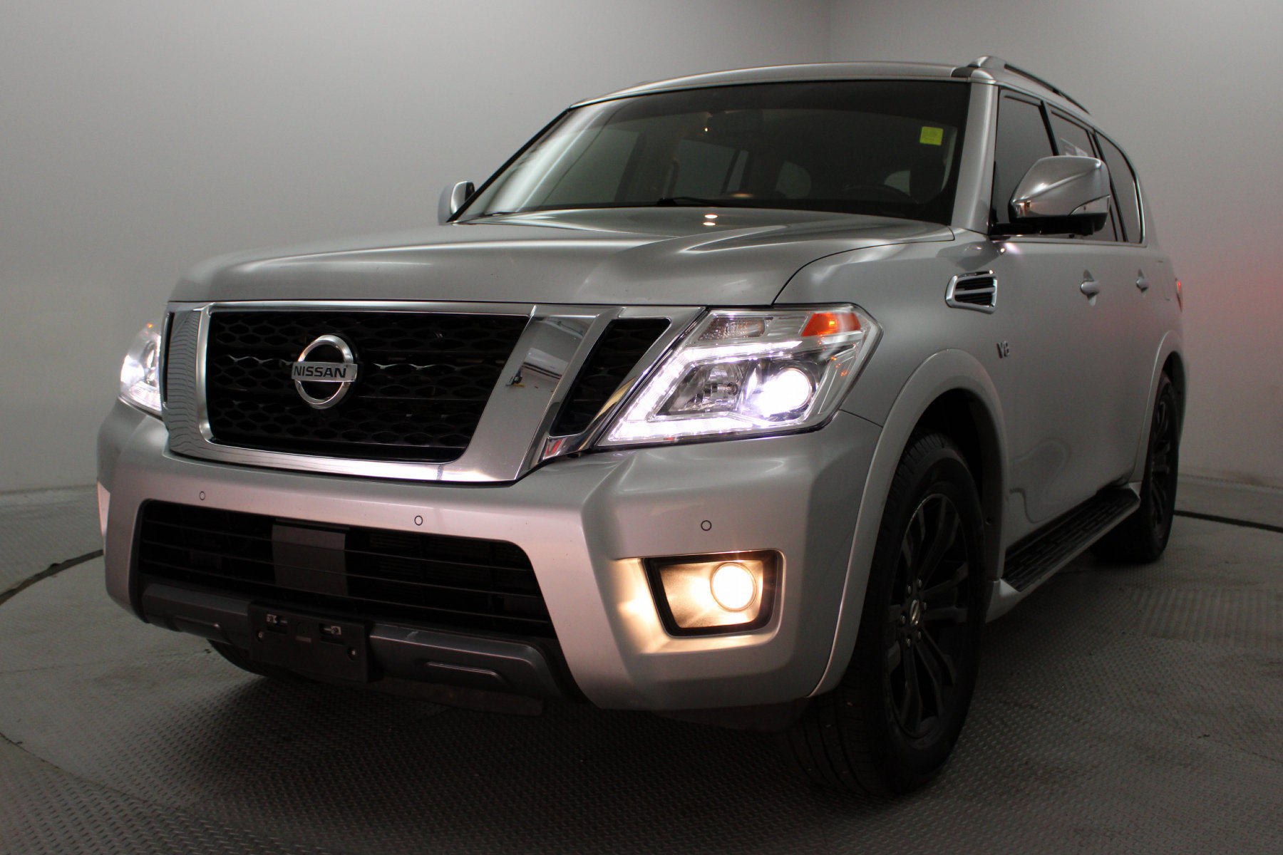 2019 Nissan Armada Platinum - Image 4
